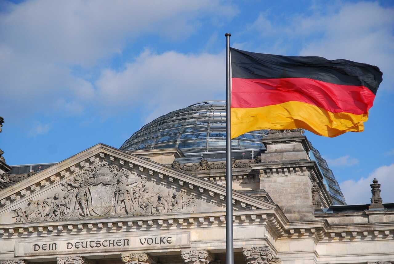 Ein Land, Ein Herz: Der Tag der Deutschen Einheit und seine Wurzeln